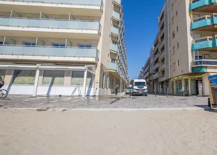 Casa Arnau, A Pie De Playa. Calafell Beach